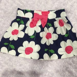 Gymboree girls flowered skirt. Size 5.